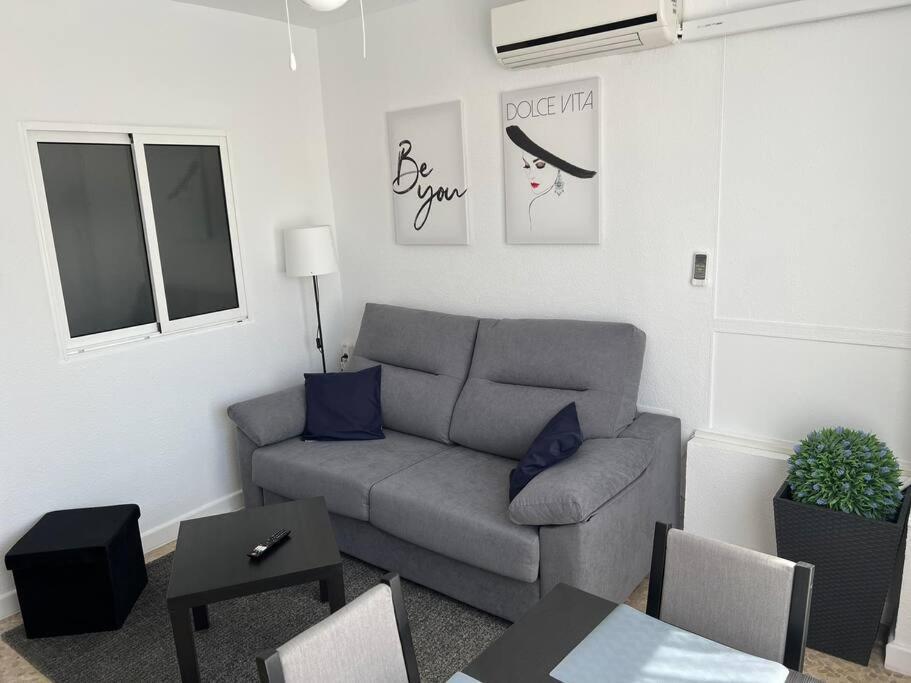 Apartments In Center ตอร์เรโมลิโนส ภายนอก รูปภาพ